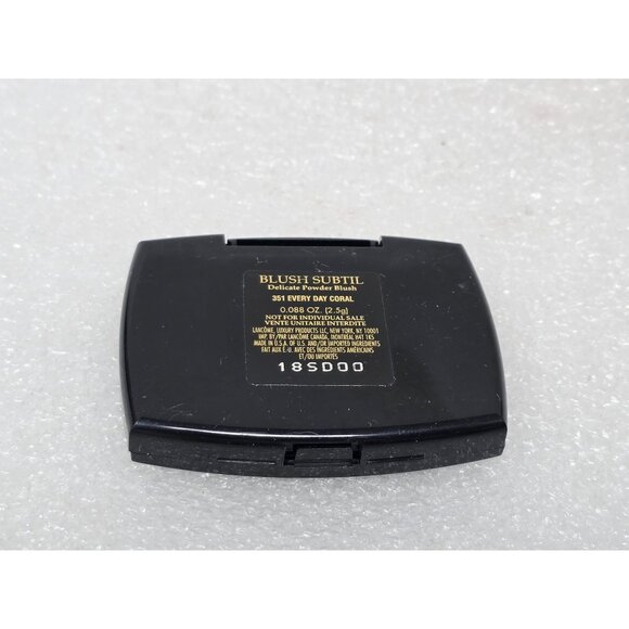 Lancôme Blush Subtil Delicate Powder Blush 351Every Day Coral .088 oz - Picture 3 of 3